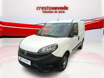 Usado Fiat Doblò 90 CV (66 kW) 2021 Blanco Monovolumen