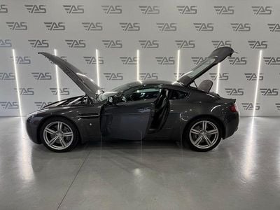 Gris Usado 2009 Aston Martin Vantage Coupe | 36.000 €