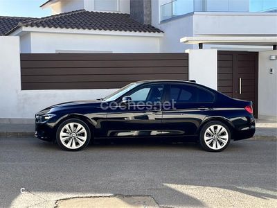Usado BMW 318 Comfort Edition 143 CV (105 kW) 2013 Negro Berlina
