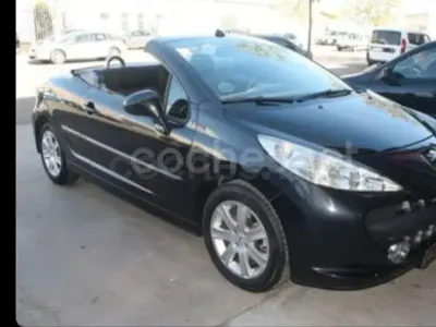 Begagnad Peugeot 207 CC 120 HK (88 kW) 2009 Svart Cab