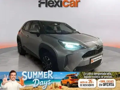 Usado Toyota Yaris Active 116 CV (85 kW) 2024 Gris Utilitario