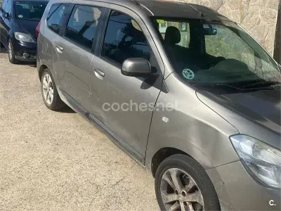 Usado Dacia Lodgy Ambiance 107 CV (78 kW) 2015 Beige Monovolumen