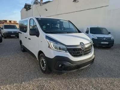 Usado Renault Trafic 120 CV (88 kW) 2019 Blanco Monovolumen