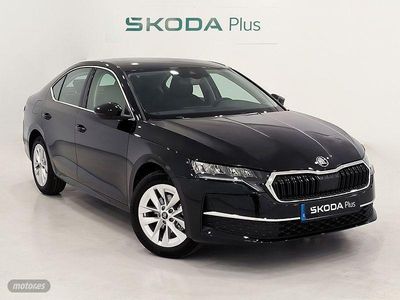 Negro Usado 2025 Skoda Octavia Selection Berlina | 29.700 € (Precio justo)
