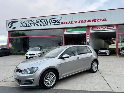 Usado VW Golf VII Edition 105 CV (77 kW) 2014 Gris / plata Berlina
