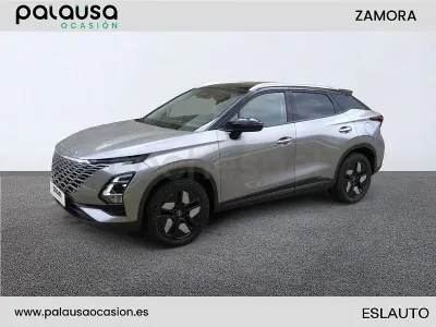 Usado Omoda 5 147 CV (108 kW) 2025 Gris / plata SUV