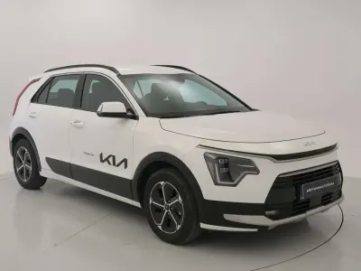 Usado Kia Niro 129 CV (94 kW) 2025 Blanco SUV