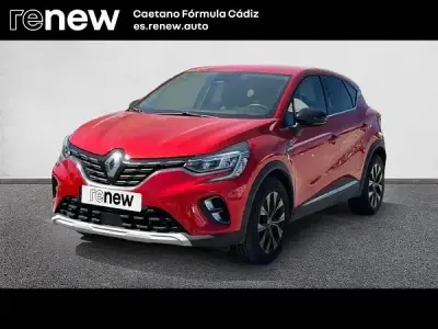 Usado Renault Captur Techno 145 CV (106 kW) 2023 Rojo SUV