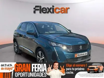 Usado Peugeot 3008 Allure 131 CV (96 kW) 2021 Verde SUV