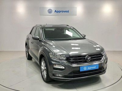 Usado VW T-Roc Advance 150 CV (110 kW) 2022 Gris / plata SUV