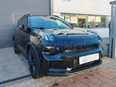 Usado Lynk & Co 01 276 CV (202 kW) 2025 Negro SUV