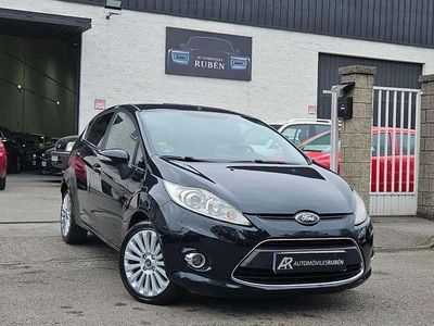 Usado Ford Fiesta Titanium 90 CV (66 kW) 2008 Negro Utilitario