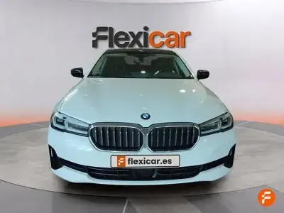 Używany BMW 520 190 KM (139 kW) 2021 Biały Sedan/Limuzyna