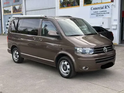 Usado VW Multivan Comfortline 179 CV (131 kW) 2010 Marrón Monovolumen
