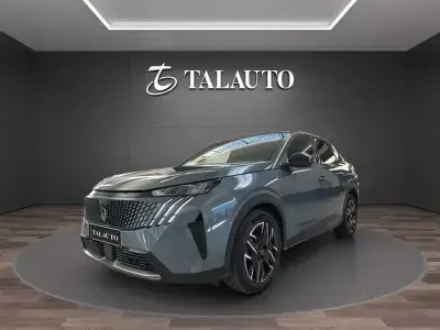 Usado Peugeot 3008 Allure 136 CV (100 kW) 2024 Azul SUV