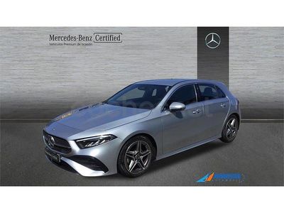 Usado Mercedes A180 136 CV (100 kW) 2025 Gris / plata Berlina