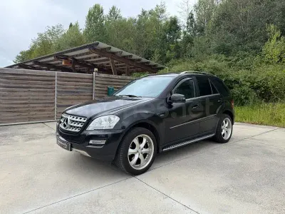 Usado Mercedes ML300 204 CV (150 kW) 2010 Negro SUV