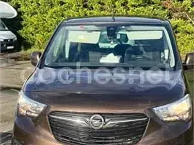 Usado Opel Combo Life Selective 102 CV (75 kW) 2019 Marrón Monovolumen