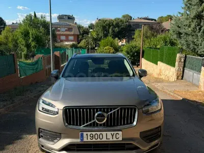 Usado Volvo XC90 Momentum 235 CV (172 kW) 2022 Beige SUV