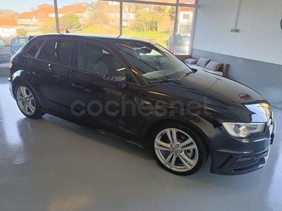 Käytetty Audi A3 S-Line 150 HP (110 kW) 2014 Musta Sedan