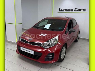 Granate Usado 2015 Kia Rio Berlina | 8990 € (Precio justo)
