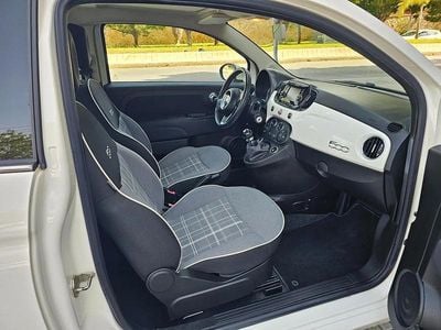 Używany Fiat 500 Lounge 69 KM (50 kW) 2018 Biały Hatchback