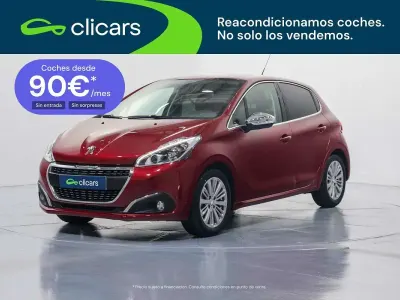 Usado Peugeot 208 Allure 82 CV (60 kW) 2018 Rojo Utilitario