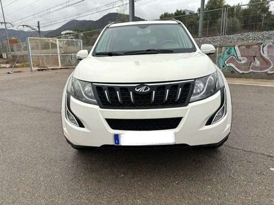 usado Mahindra XUV500 2.2D W8 FWD