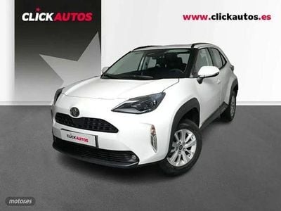 Usado Toyota Yaris Cross Business Edition 116 CV (85 kW) 2025 Blanco SUV