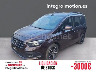 Usado Mercedes T180 116 CV (85 kW) 2022 Rojo Monovolumen
