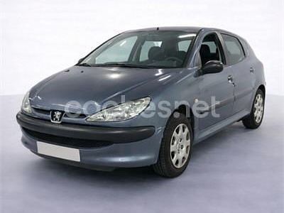 Usado Peugeot 206 75 CV (55 kW) 2006 Gris / plata Berlina