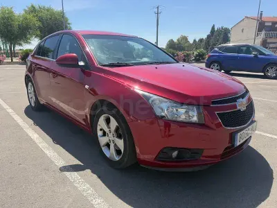 Usado Chevrolet Cruze LT 163 CV (119 kW) 2011 Rojo Berlina
