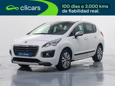 Usado Peugeot 3008 Style 130 CV (95 kW) 2015 Blanco Familiar