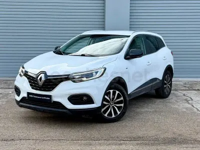 Usado Renault Kadjar LIMITED 140 CV (102 kW) 2021 Blanco SUV