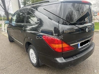 Usado Ssangyong (KGM) Rodius 165 CV (121 kW) 2009 Negro Monovolumen