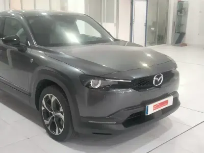 Usado Mazda MX30 Makoto 125 kW (170 CV) 2025 Gris SUV