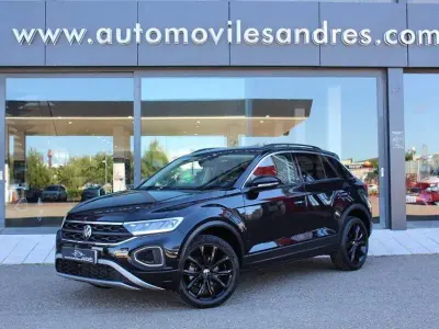Usado VW T-Roc 116 CV (85 kW) 2023 Negro SUV