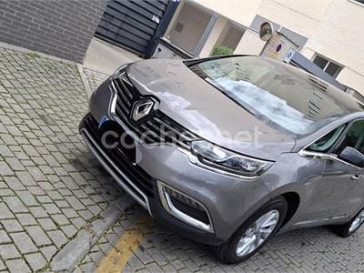 Usado Renault Espace Life 130 CV (95 kW) 2018 Gris / plata Monovolumen