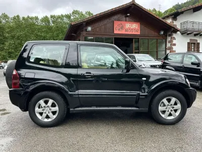Usado Mitsubishi Montero Intense 160 CV (117 kW) 2005 Negro SUV