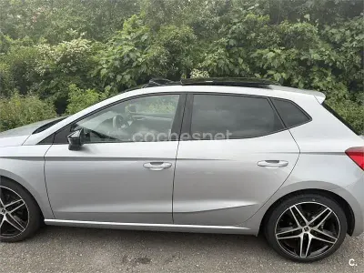 Usado Seat Ibiza FR 150 CV (110 kW) 2021 Gris / plata Utilitario