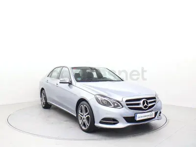 Usado Mercedes E220 170 CV (125 kW) 2016 Gris / plata Berlina