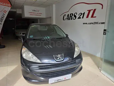 Usado Peugeot 207 75 CV (55 kW) 2009 Negro Berlina