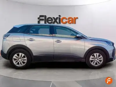 Usado Peugeot 3008 Active 130 CV (95 kW) 2021 Gris SUV