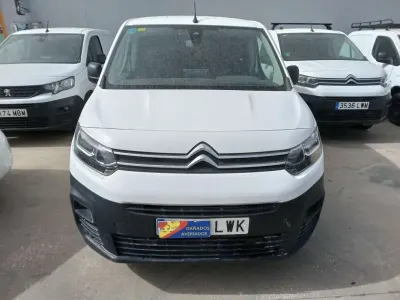Usado Citroën e-Berlingo 102 CV (75 kW) 2022 Blanco Monovolumen