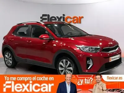 Usado Kia Stonic 100 CV (73 kW) 2022 Granate SUV