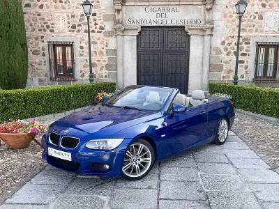 Usado BMW 320 Cabriolet 184 CV (135 kW) 2011 Azul Descapotable