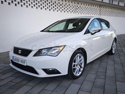 Usado Seat Leon Style 125 CV (91 kW) 2014 Blanco Berlina