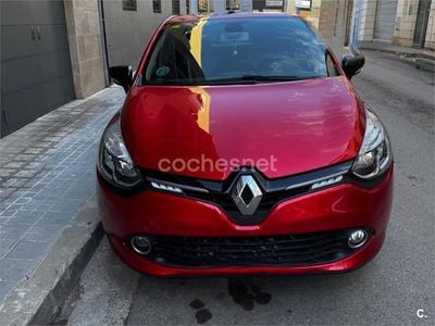 Usado Renault Clio IV 90 CV (66 kW) 2015 Rojo Berlina