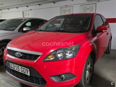 Usado Ford Focus Trend 115 CV (84 kW) 2008 Rojo Berlina