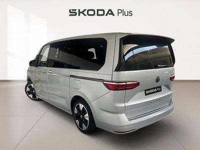 Usado VW Multivan Style 218 CV (160 kW) 2024 Gris plata Van